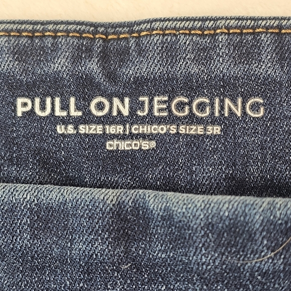 Chicos Pull On Jeggings 16R Dark Blue Denim Jeans Chicos Size 3R - Picture 6 of 10